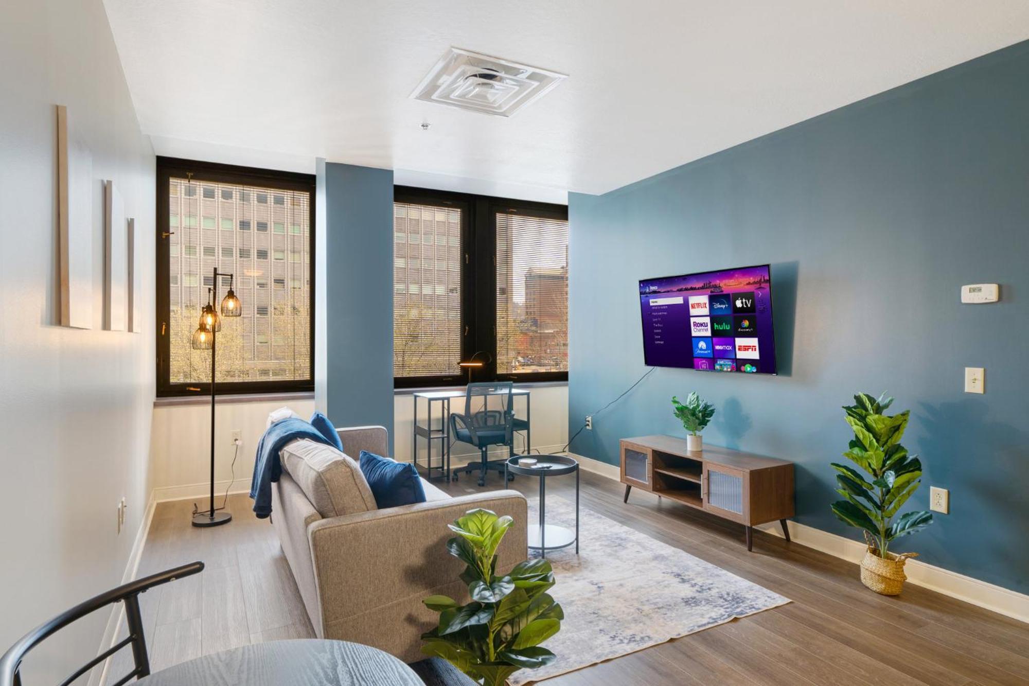 Vibrant Luxury Prime Location 24-7 Onsite Parking Gym Lounge Apartment Pittsburgh Exterior photo