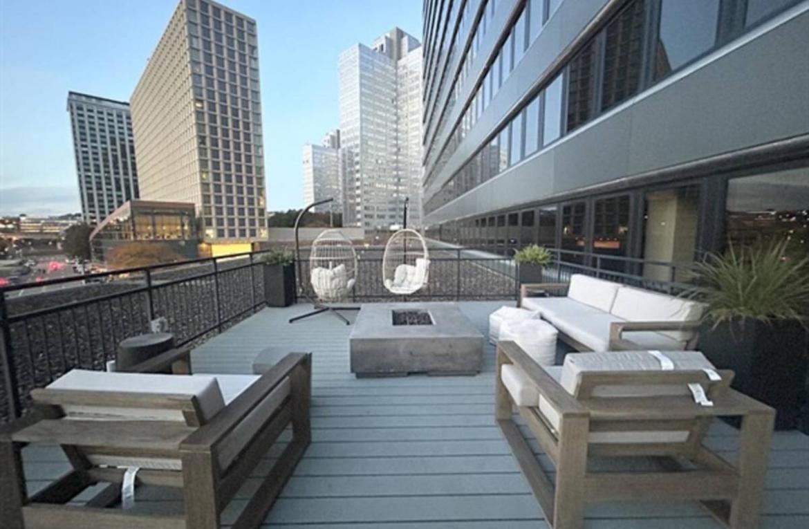Vibrant Luxury Prime Location 24-7 Onsite Parking Gym Lounge Apartment Pittsburgh Exterior photo